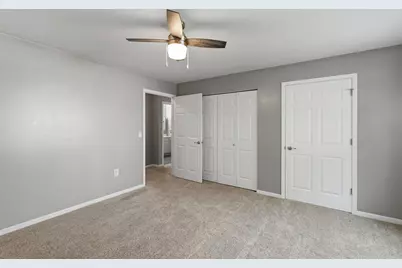 727  Wood River Ct #4, West Bend, WI 53095 - Photo 15