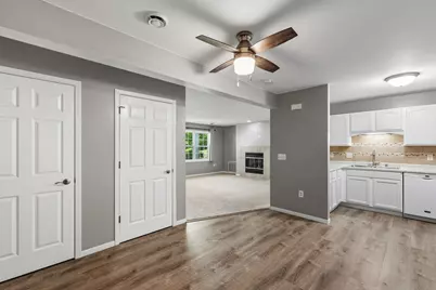 727  Wood River Ct #4, West Bend, WI 53095 - Photo 7