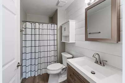 727  Wood River Ct #4, West Bend, WI 53095 - Photo 13