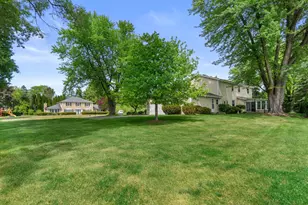 15655 Monet Ct, Brookfield, WI 53005 - Photo 51