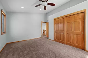 W234N7698 Grey Moss Ct, Sussex, WI 53089 - Photo 21