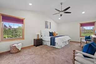 W234N7698 Grey Moss Ct, Sussex, WI 53089 - Photo 13