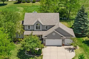 W234N7698 Grey Moss Ct, Sussex, WI 53089 - Photo 43
