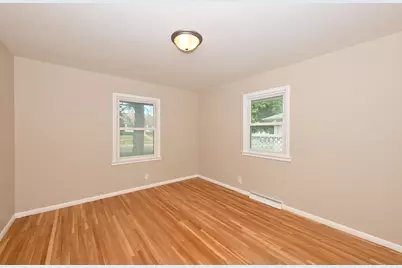 4300 N 73rd St, Milwaukee, WI 53216 - Photo 13