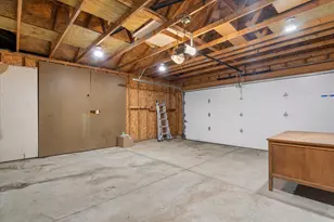 617 Wellington Dr, West Bend, WI 53090 - Photo 47