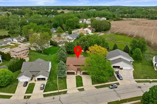 617 Wellington Dr, West Bend, WI 53090 - Photo 57