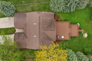 617 Wellington Dr, West Bend, WI 53090 - Photo 55
