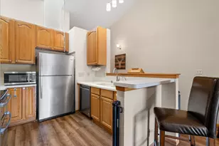 617 Wellington Dr, West Bend, WI 53090 - Photo 9