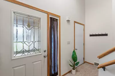 617  Wellington Dr #619, West Bend, WI 53090 - Photo 23