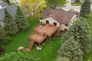 617 Wellington Dr, West Bend, WI 53090 - Photo 51