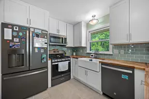 8874 S 81st St, Franklin, WI 53132 - Photo 17