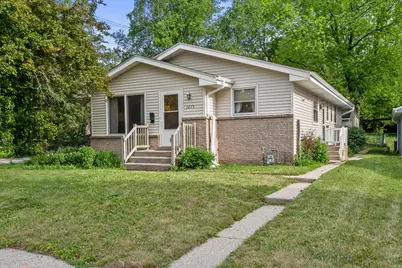 1215  Oscar St, Waukesha, WI 53186 - Photo 25