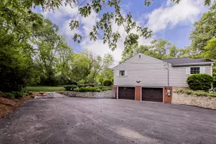 820 Madera Cir, Elm Grove, WI 53122 - Photo 33