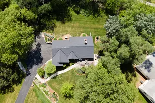 820 Madera Cir, Elm Grove, WI 53122 - Photo 37