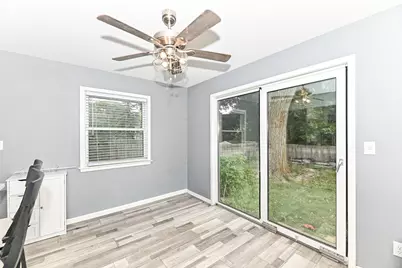 N90W16702  Pershing Ave, Menomonee Falls, WI 53051 - Photo 7