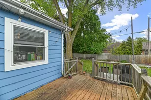 N90W16702 Pershing Ave, Menomonee Falls, WI 53051 - Photo 19