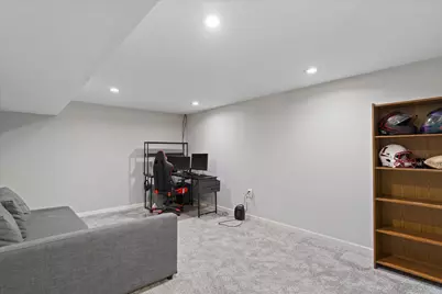 N76W14482  Northpoint Dr, Menomonee Falls, WI 53051 - Photo 17