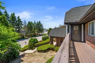 8900 N Park Plaza Ct, Brown Deer, WI 53223 - Photo 25