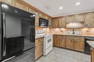 8900 N Park Plaza Ct, Brown Deer, WI 53223 - Photo 7