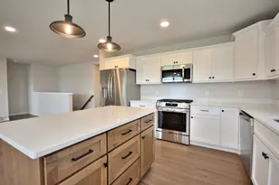 1037 Elderberry Rd, Oconomowoc, WI 53066 - Photo 13
