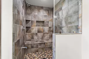 N88W18648 Duke Ct, Menomonee Falls, WI 53051 - Photo 35