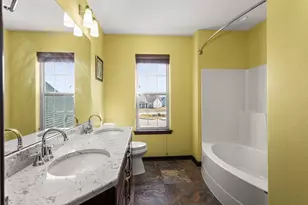 N88W18648 Duke Ct, Menomonee Falls, WI 53051 - Photo 29