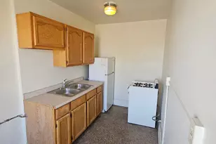 614 6th St, Racine, WI 53403 - Photo 7