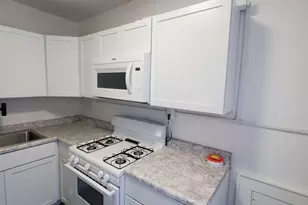 614 6th St, Racine, WI 53403 - Photo 13