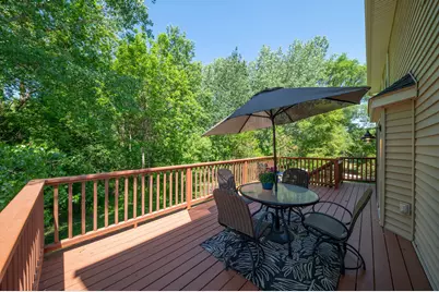 412 E Red Pine Cir, Dousman, WI 53118 - Photo 41