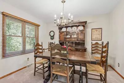5728  Regency Hills Dr, Racine, WI 53406 - Photo 9