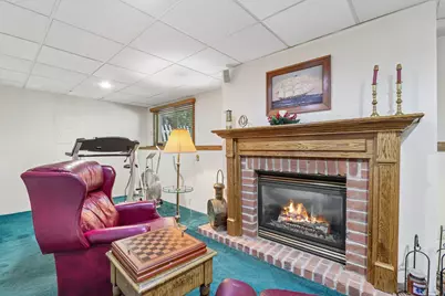 5728  Regency Hills Dr, Racine, WI 53406 - Photo 25