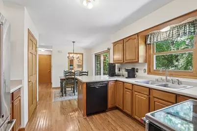 5728  Regency Hills Dr, Racine, WI 53406 - Photo 11