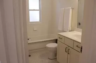 3132 N Shepard Ave, Milwaukee, WI 53211 - Photo 13