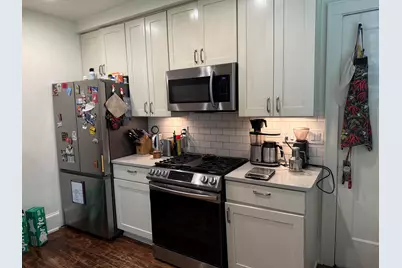 3132 N Shepard Ave, Milwaukee, WI 53211 - Photo 5