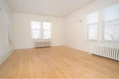 3132 N Shepard Ave, Milwaukee, WI 53211 - Photo 11