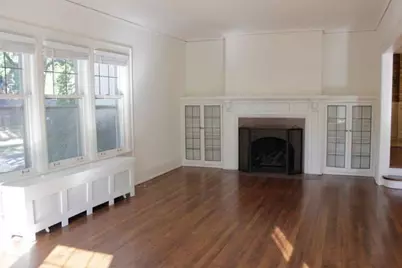 3132 N Shepard Ave, Milwaukee, WI 53211 - Photo 3