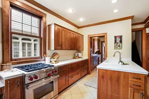 3053 N Summit Ave, Milwaukee, WI 53211 - Photo 23
