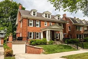 3053 N Summit Ave, Milwaukee, WI 53211 - Photo 3
