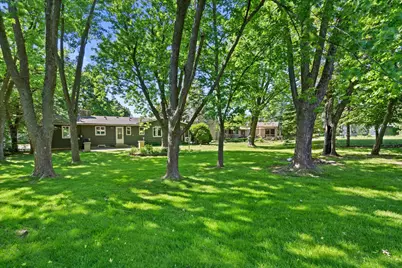 N89W17089  Highland Ct, Menomonee Falls, WI 53051 - Photo 35