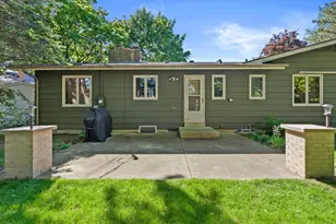 N89W17089 Highland Ct, Menomonee Falls, WI 53051 - Photo 31