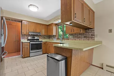 N89W17089  Highland Ct, Menomonee Falls, WI 53051 - Photo 13