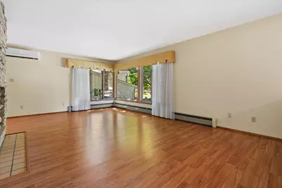 N89W17089  Highland Ct, Menomonee Falls, WI 53051 - Photo 7