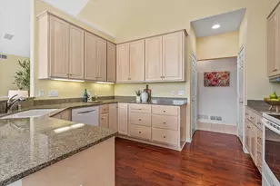 219 Muirfield Ct, North Prairie, WI 53153 - Photo 11