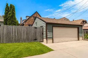 2328 S 59th St, West Allis, WI 53219 - Photo 27