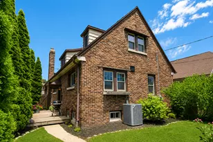 2328 S 59th St, West Allis, WI 53219 - Photo 25