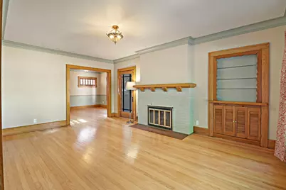 704  Monroe Ave, Racine, WI 53405 - Photo 3