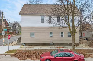 630 E Locust St, Milwaukee, WI 53212 - Photo 27