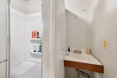 630 E Locust St #628-634, Milwaukee, WI 53212 - Photo 15