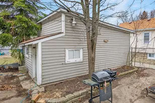 630 E Locust St, Milwaukee, WI 53212 - Photo 25