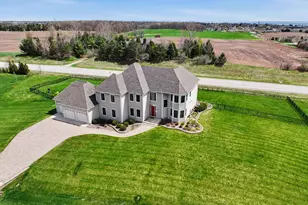 3268 Bay Hill Rd, Port Washington, WI 53074 - Photo 1